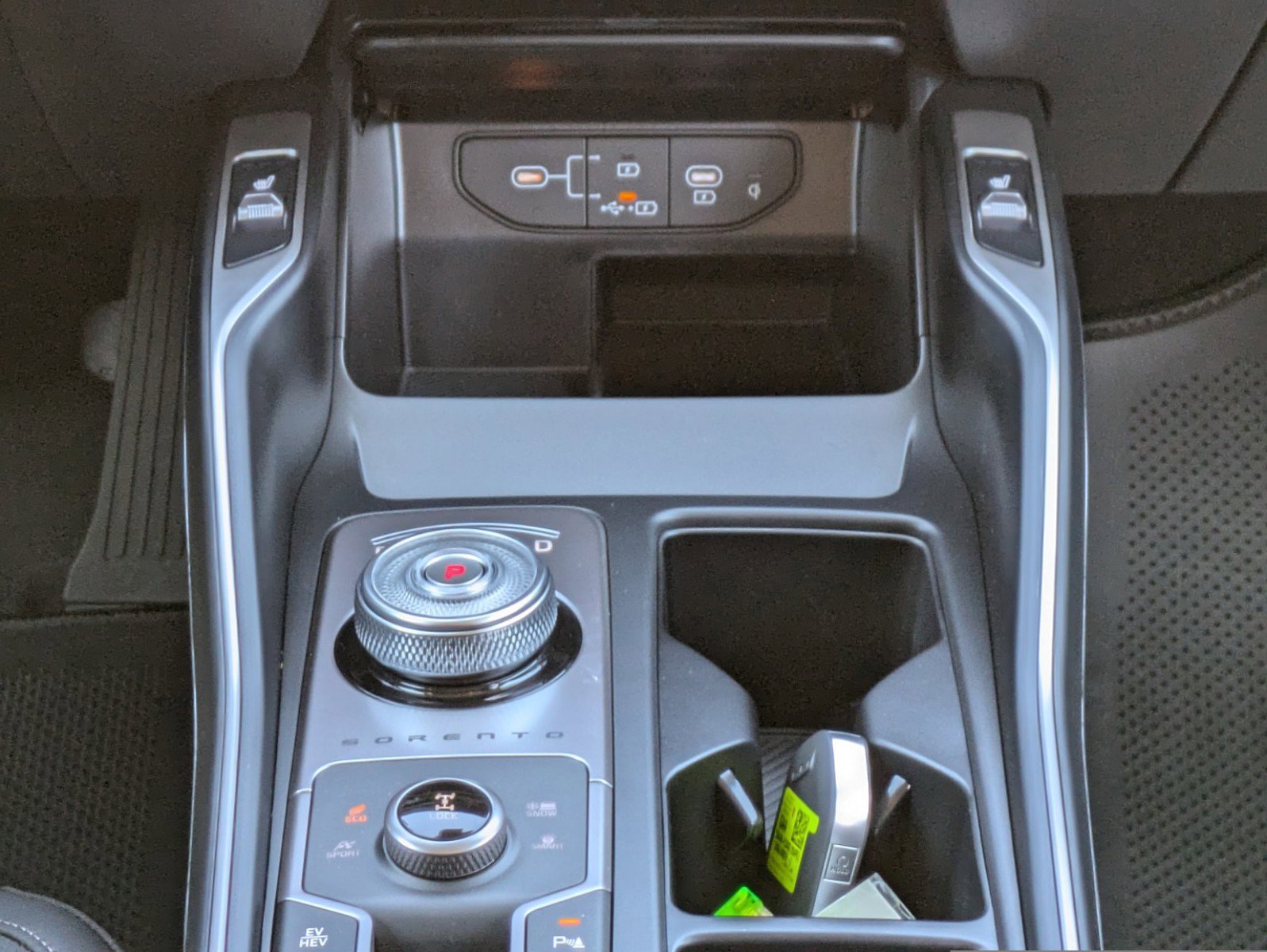 2025 Kia Sorento EX photo 20