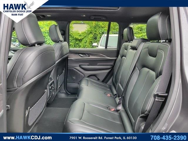 2025 JEEP GRAND CHEROKEE - Image 11