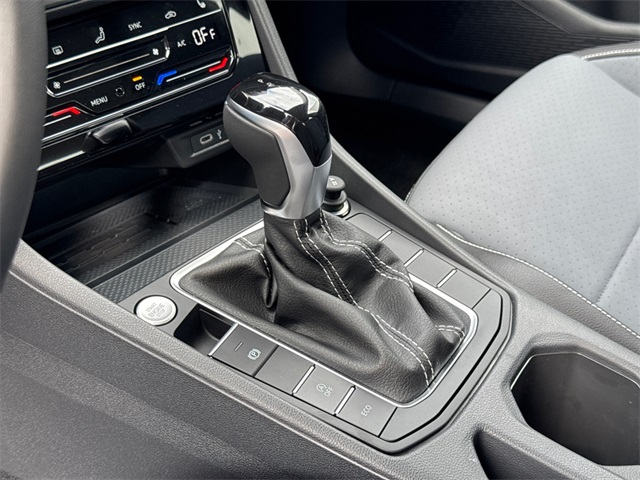 2025 Volkswagen Jetta 1.5T SE photo 28