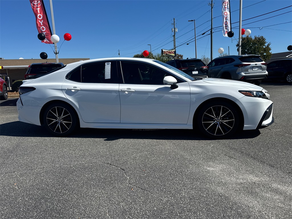 2023 Toyota Camry SE photo 2