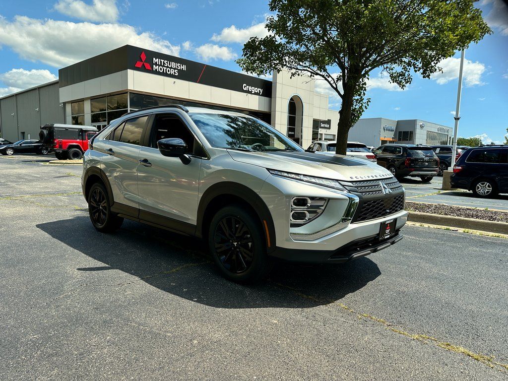 2024 Mitsubishi Eclipse Cross LE Ralliart photo 4