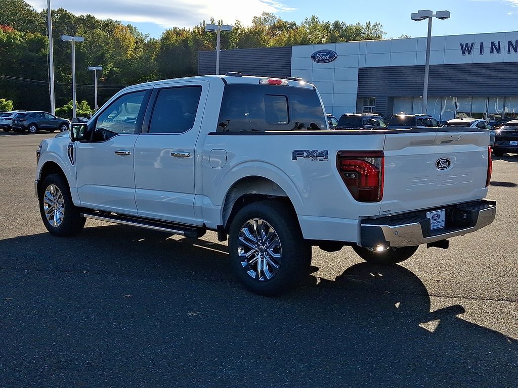 2025 Ford F-150 Lariat photo 3