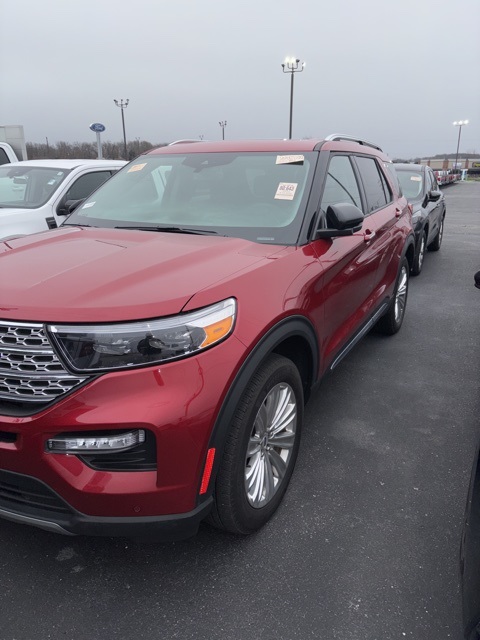 2023 Ford Explorer Limited's photo
