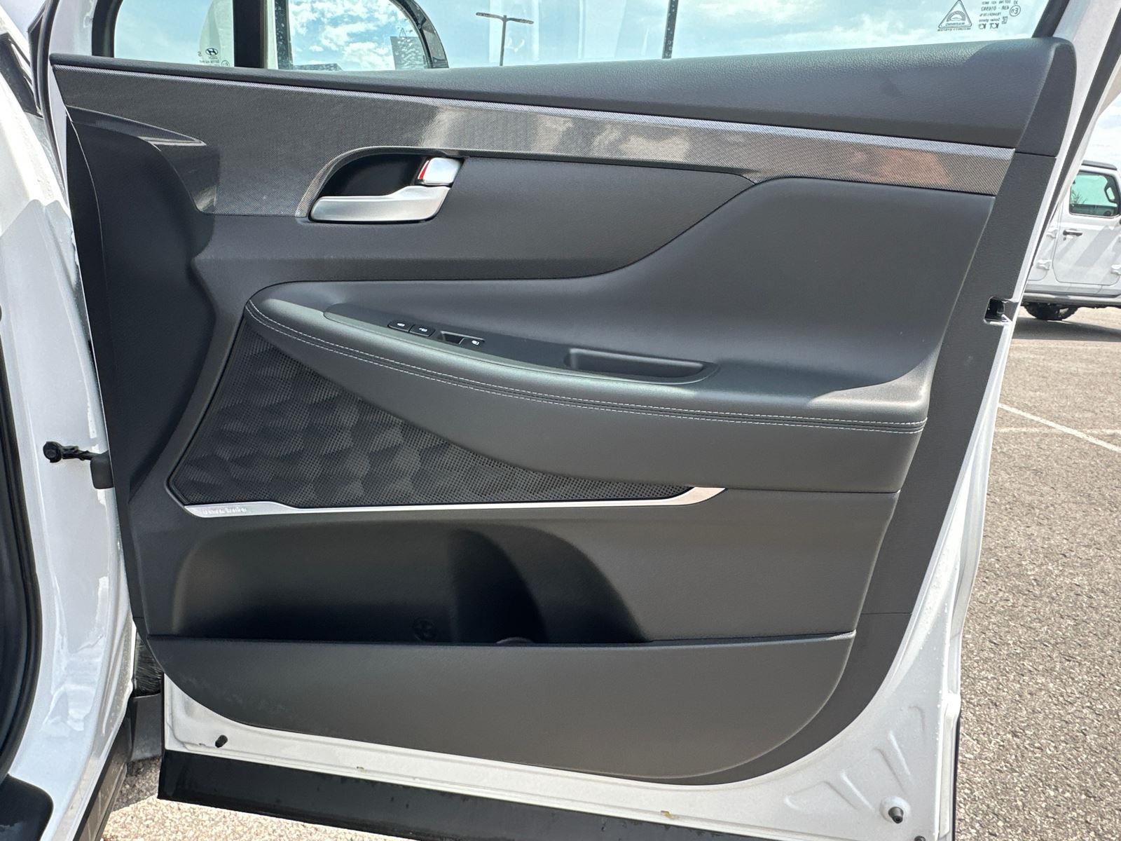 2022 Hyundai Santa Fe Limited photo 32
