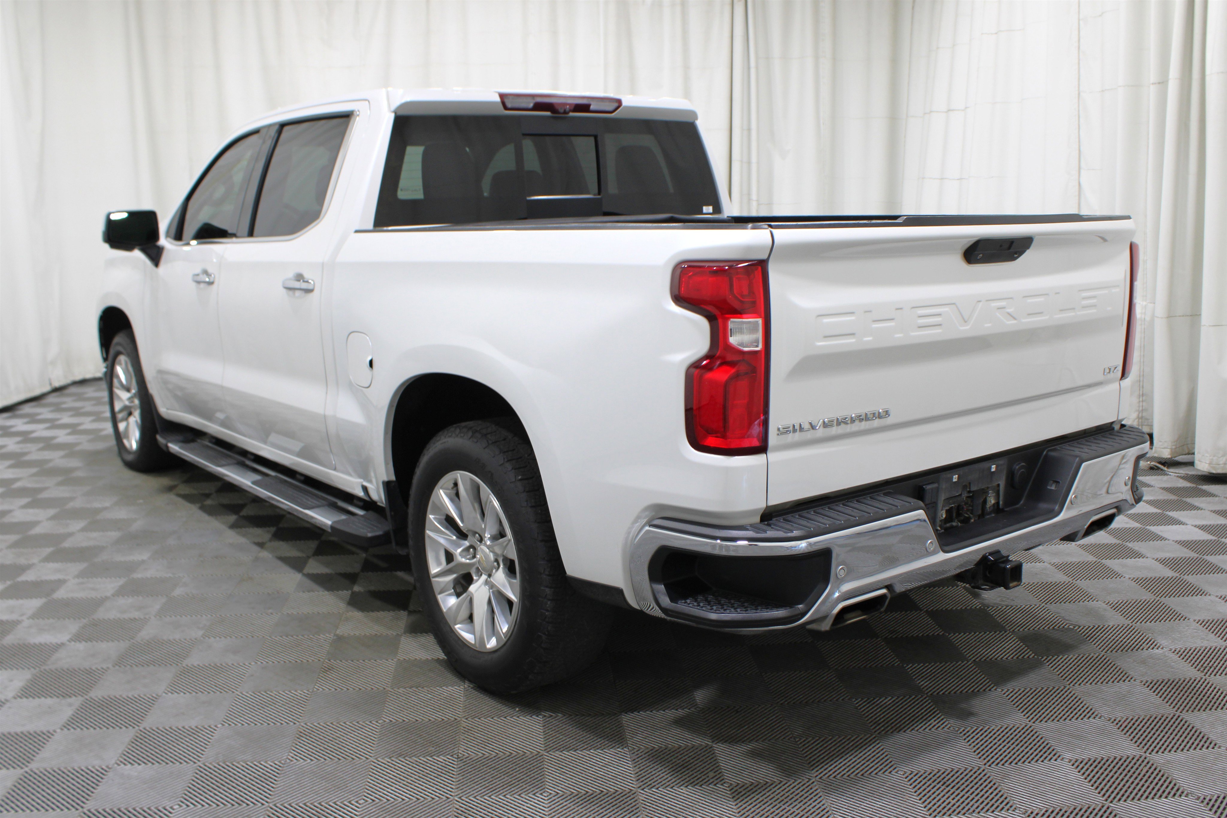 2022 Chevrolet Silverado 1500 LTZ photo 9