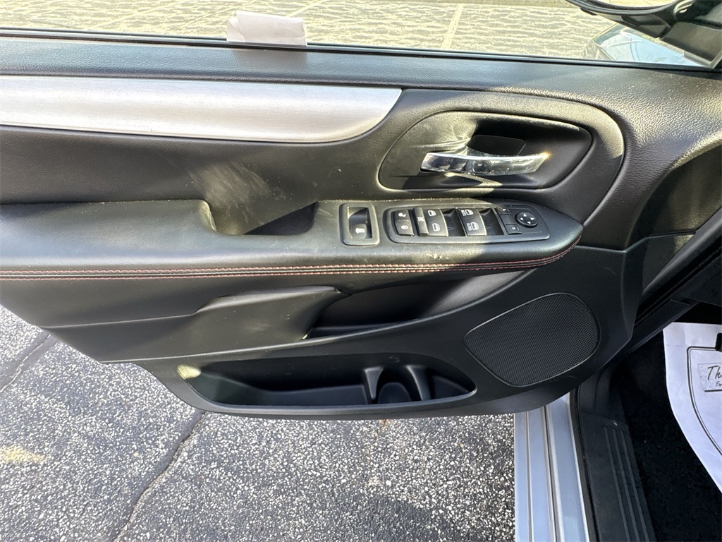 2018 Dodge Grand Caravan GT photo 14