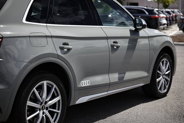 2022 Audi SQ5 Premium photo 5
