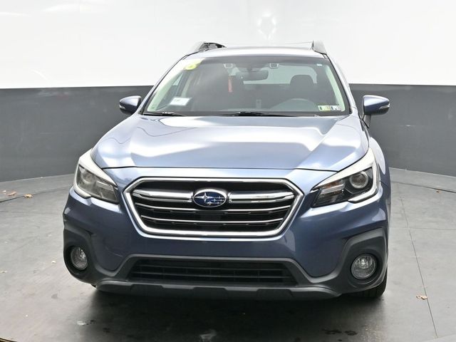 2018 Subaru Outback 3.6R Limited photo 2