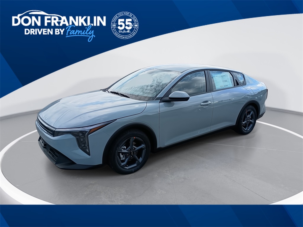 2025 Kia K4 LXS's photo