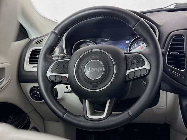 2018 Jeep Compass Latitude photo 8