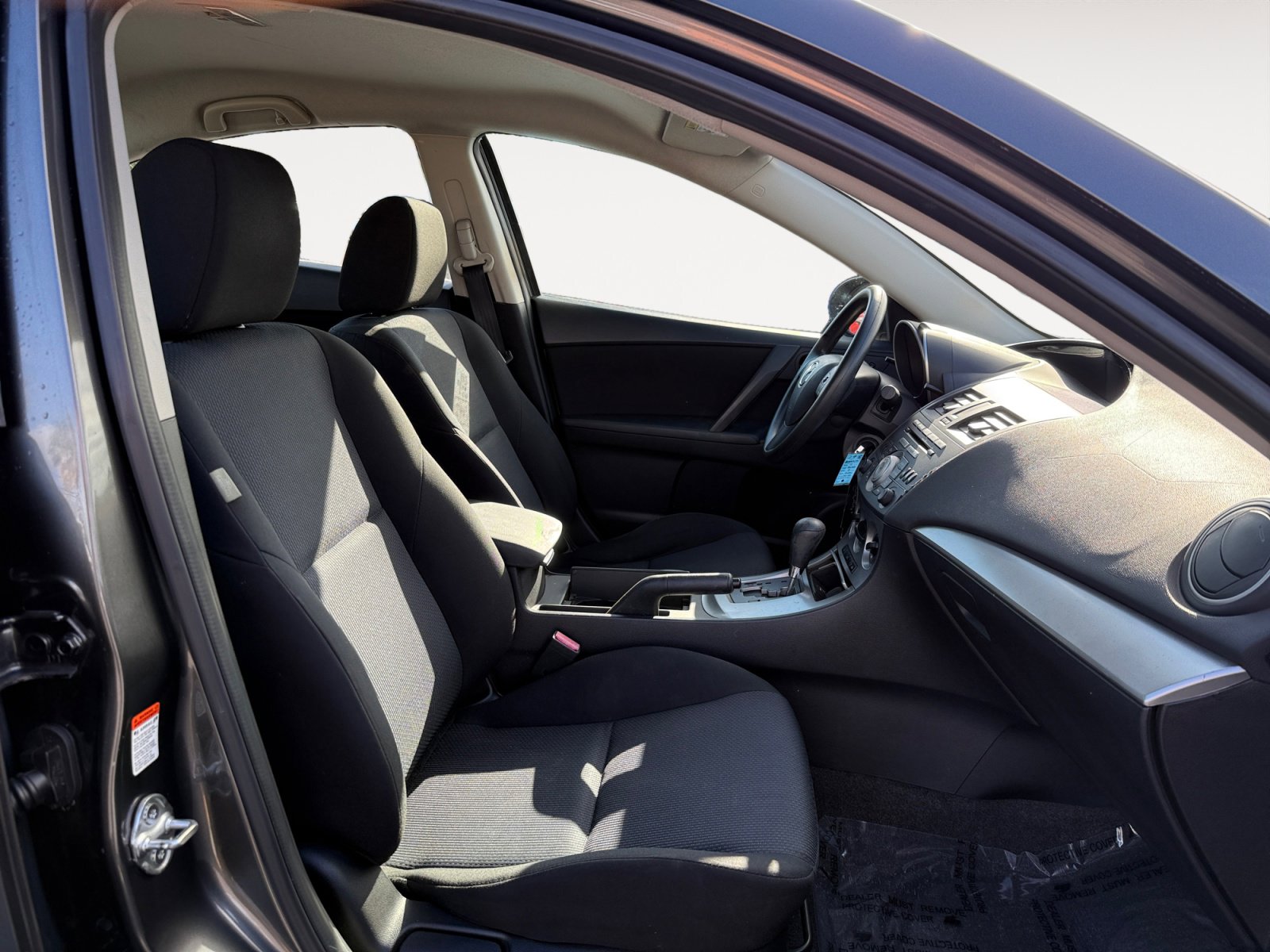 2011 Mazda Mazda3 Touring photo 18