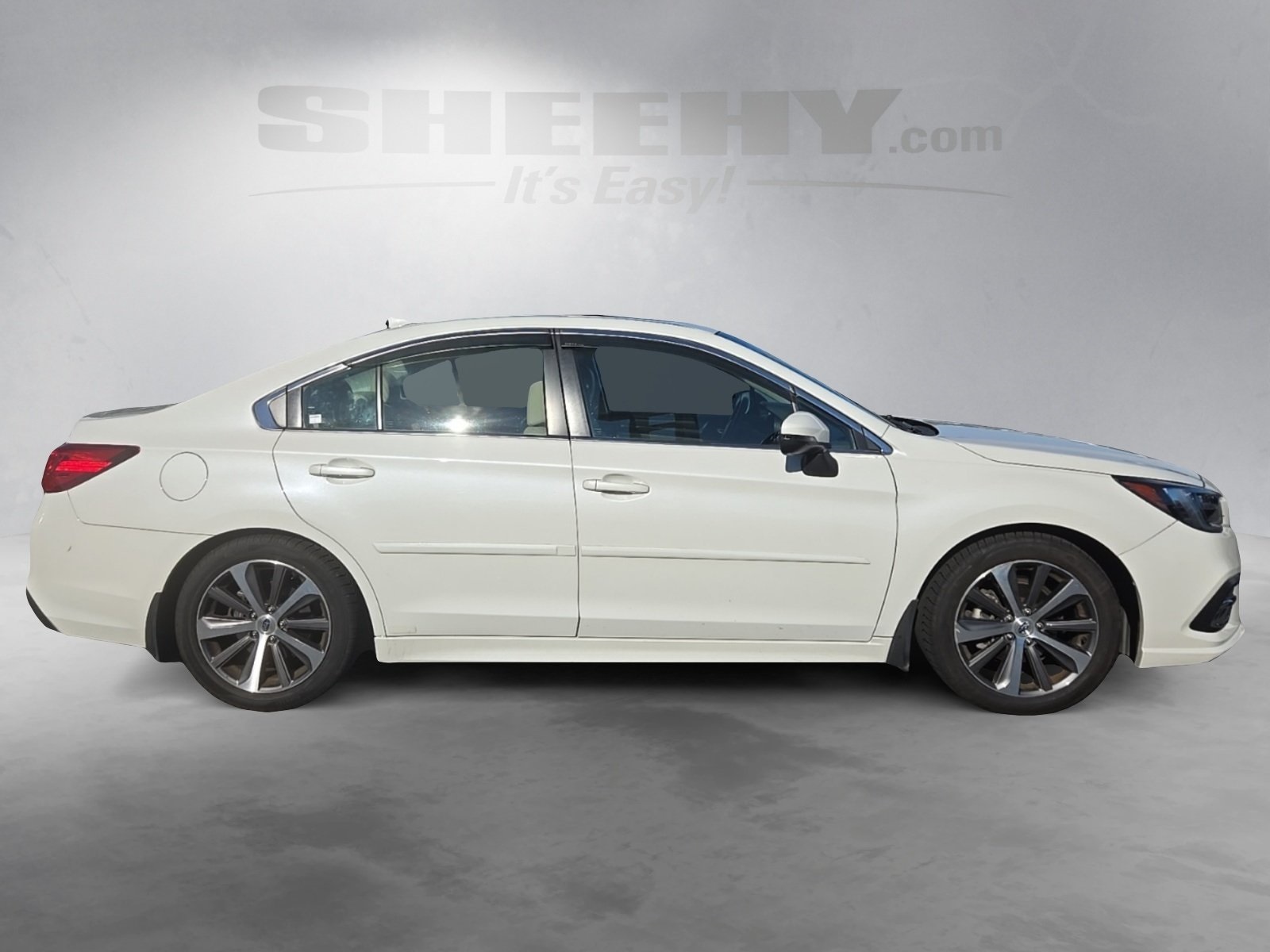 2019 Subaru Legacy 2.5i photo 11