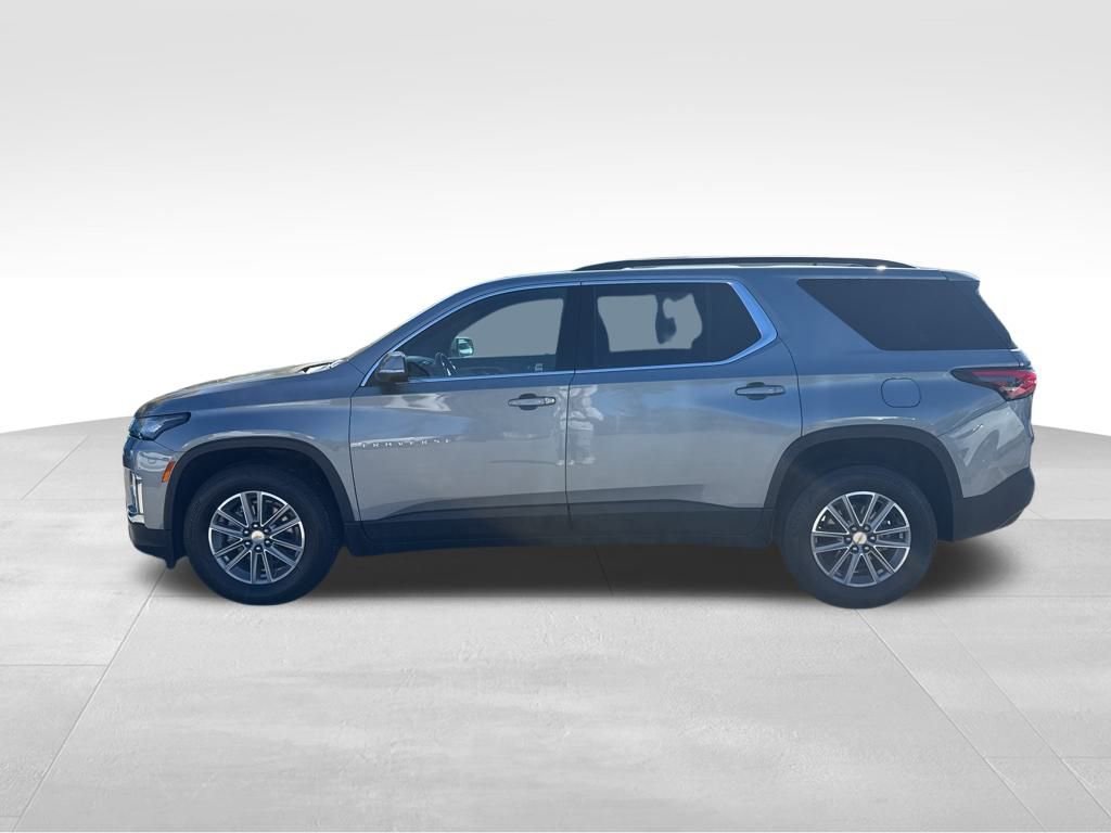 2023 Chevrolet Traverse Cloth photo 2