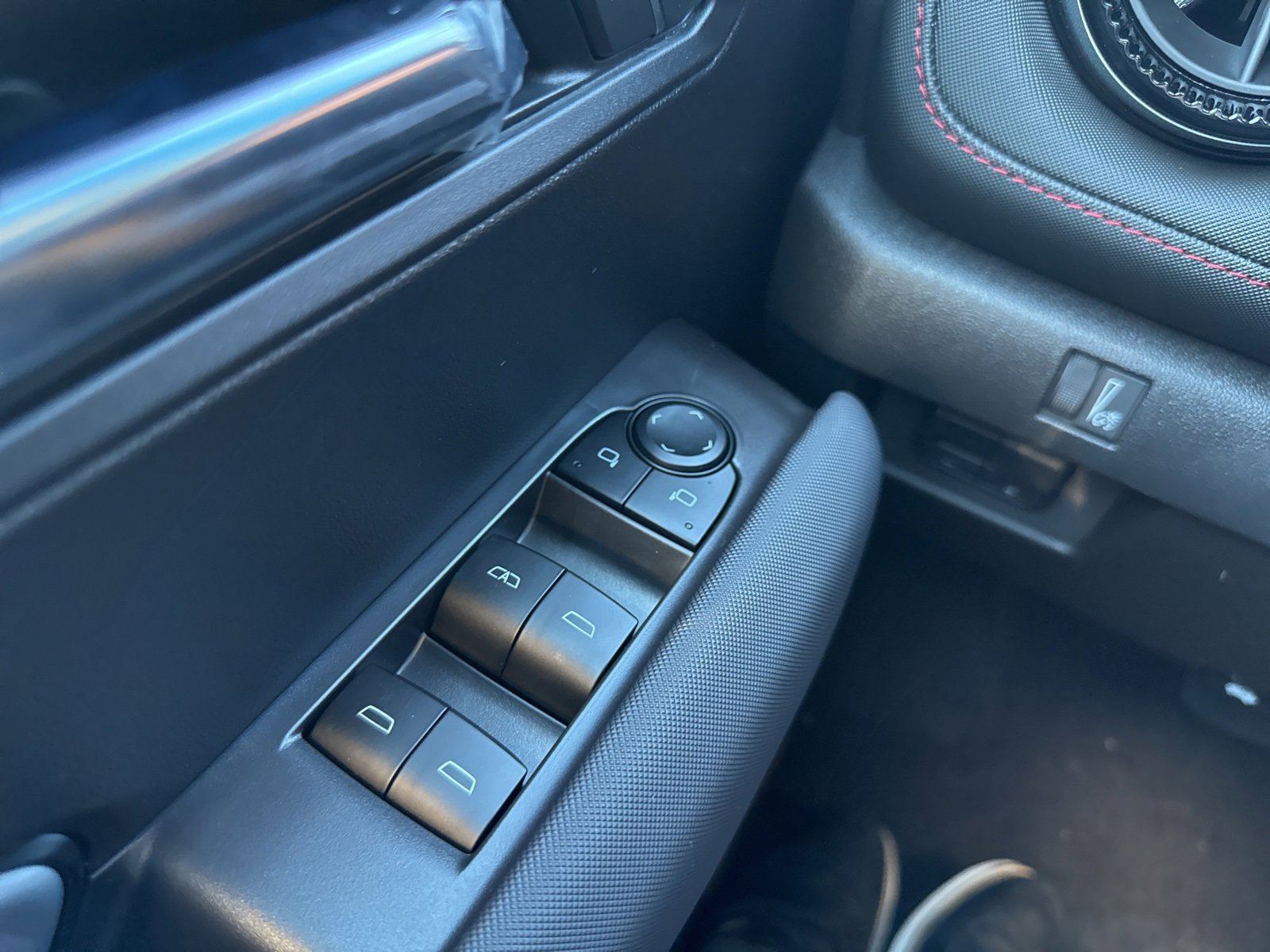 2026 Chevrolet Colorado Z71 photo 33