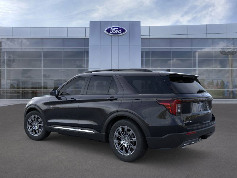 2025 Ford Explorer photo 2