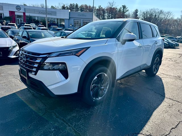 2026 Nissan Rogue SV's photo