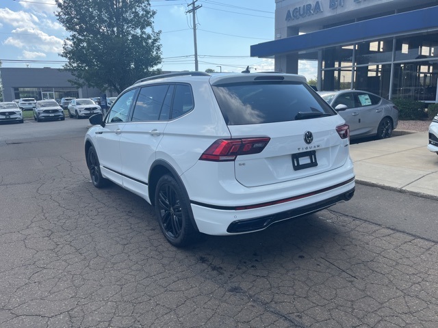 2022 Volkswagen Tiguan SE R-Line Black photo 8