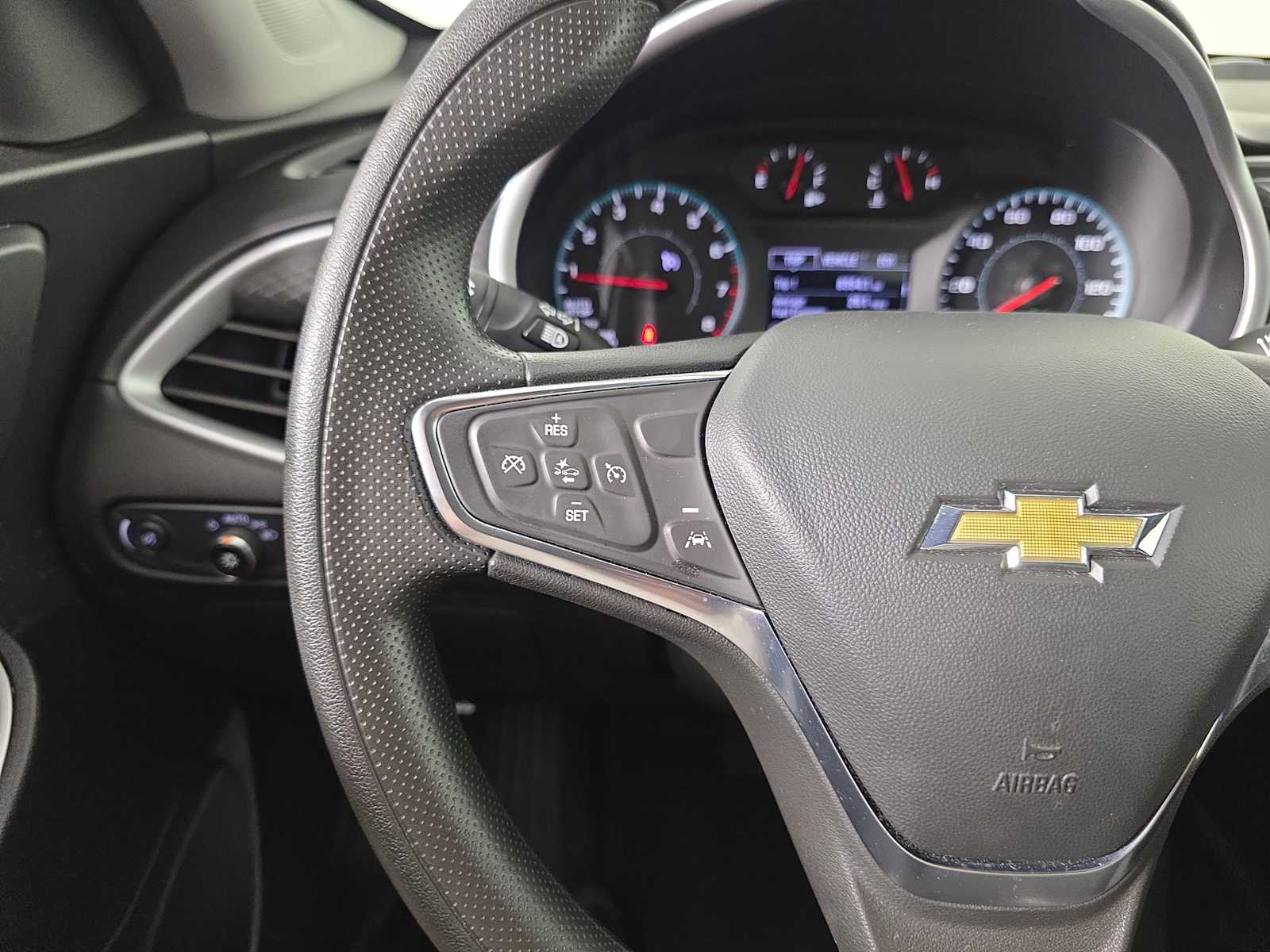 2024 Chevrolet Malibu 1LT photo 18
