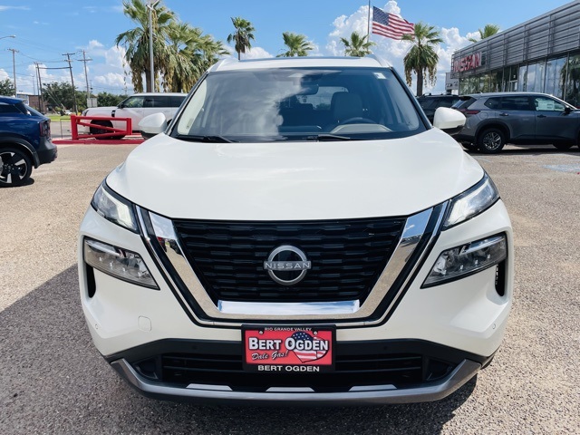 2023 Nissan Rogue SL photo 2