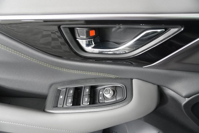 2025 Subaru Outback Onyx Edition photo 8