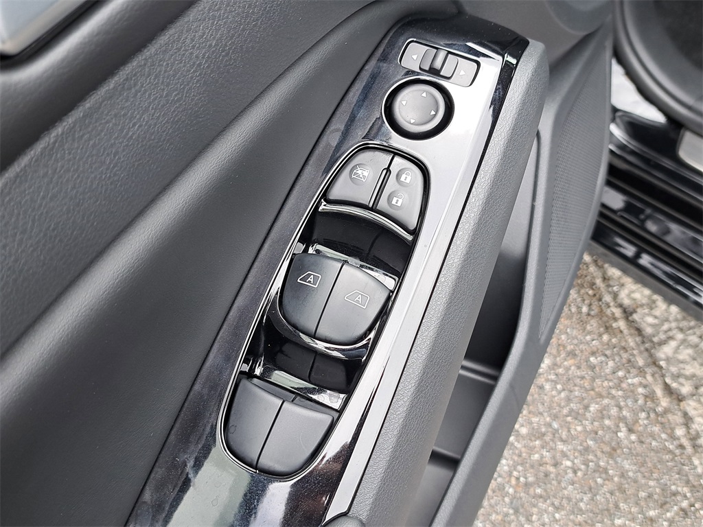 2025 Nissan Altima 2.5 SR photo 22