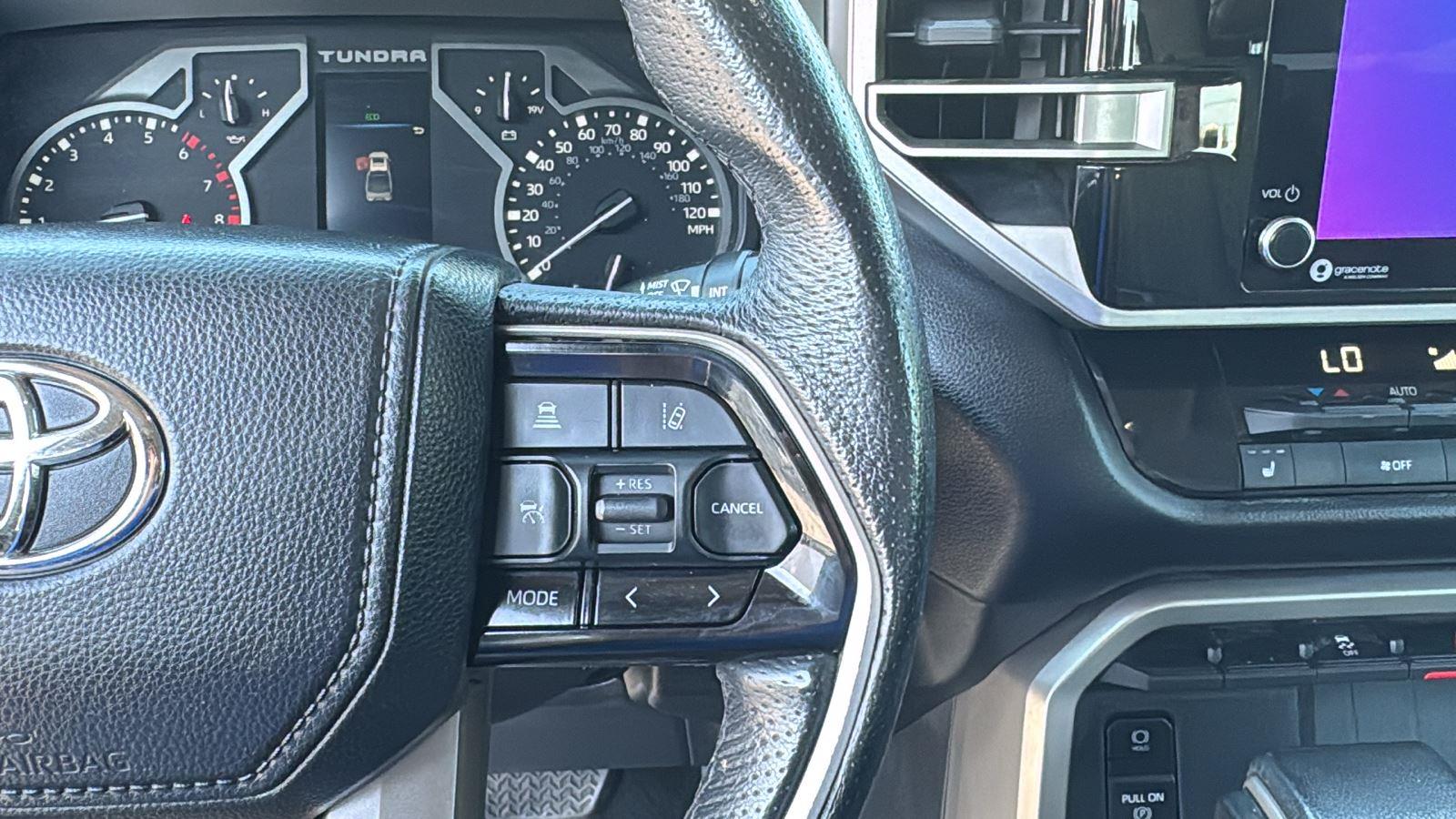 2022 Toyota Tundra SR5 CrewMax photo 17