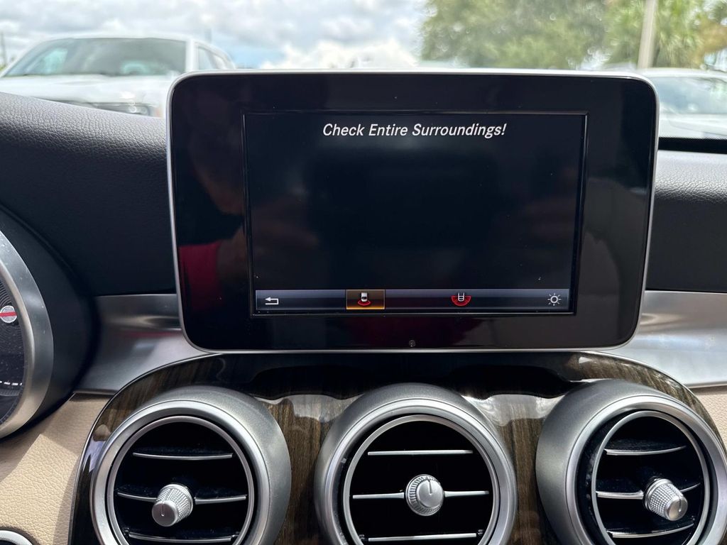 2016 Mercedes Benz C 300 photo 26