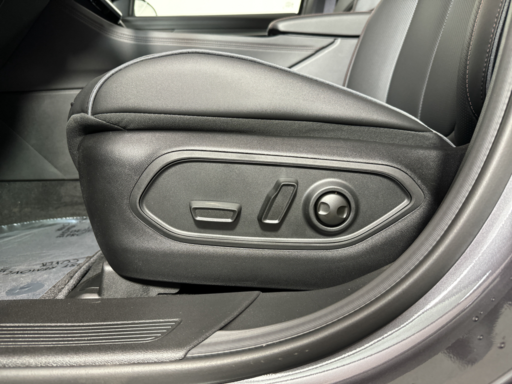 2025 Jeep Wagoneer S Limited photo 34