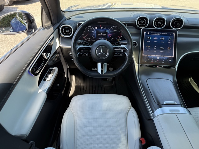 2024 Mercedes Benz GLC 300 photo 10