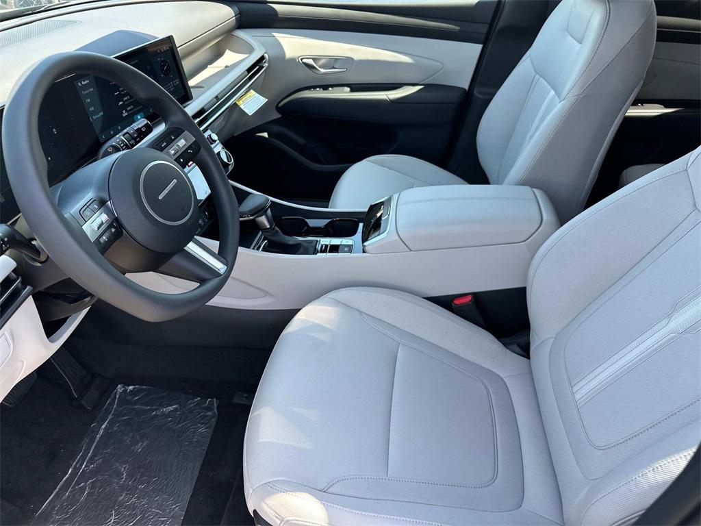 2025 Hyundai Tucson SEL photo 12