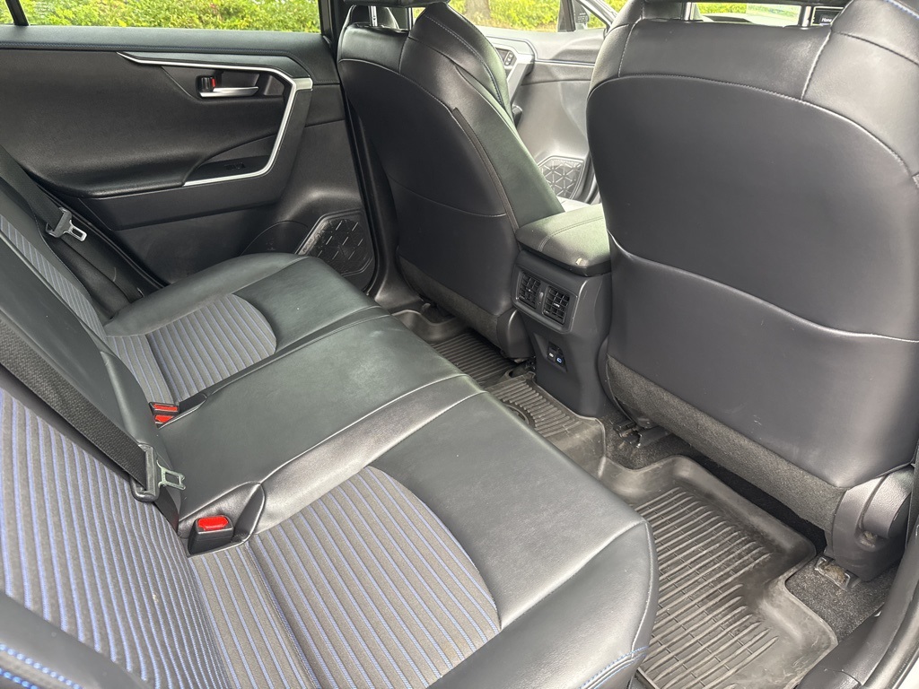 2022 Toyota RAV4 Hybrid XSE photo 25