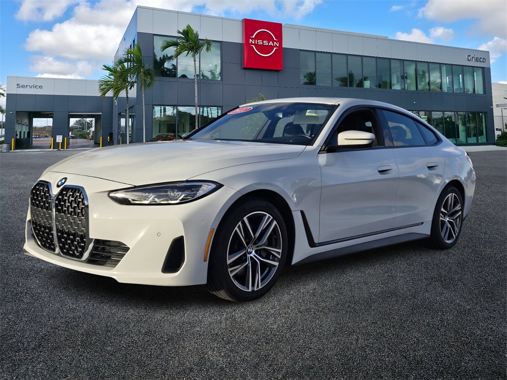 2022 BMW 4 Series 430i's photo