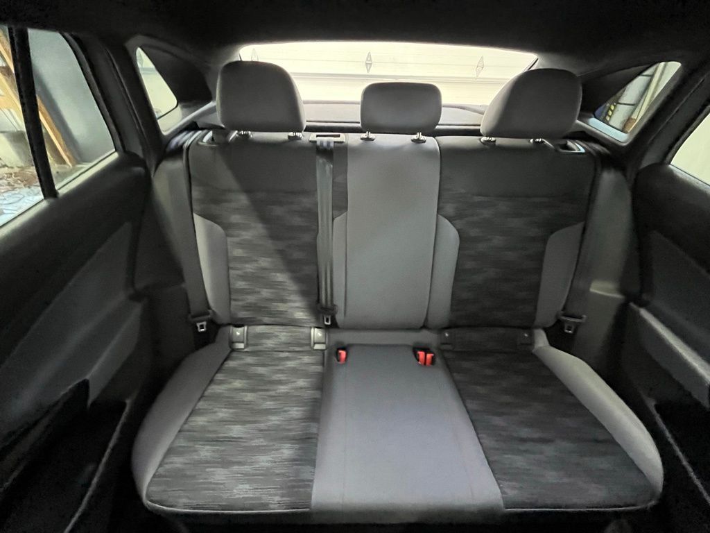2022 Volkswagen ID.4 Pro photo 22