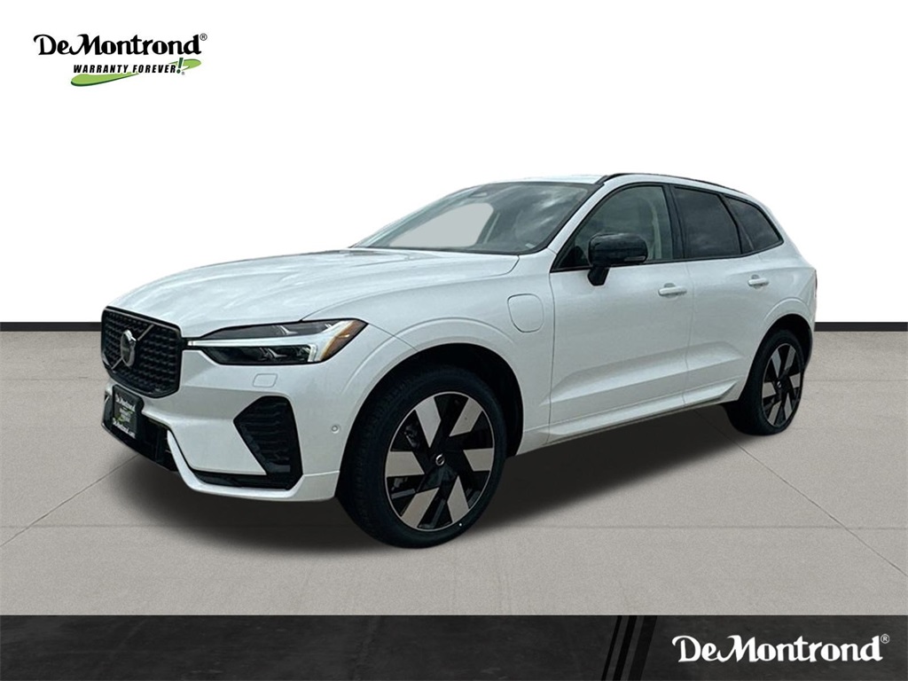2025 Volvo XC60 Plus's photo