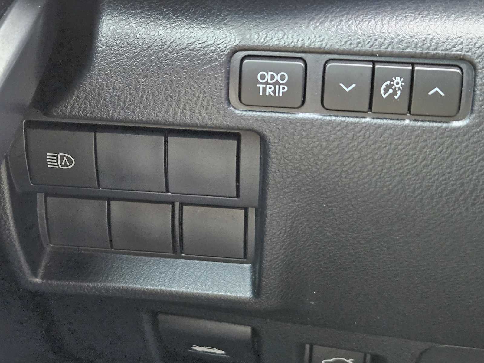 2024 Lexus IS 300 photo 16