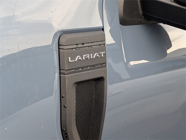 2025 Ford Maverick Lariat photo 3