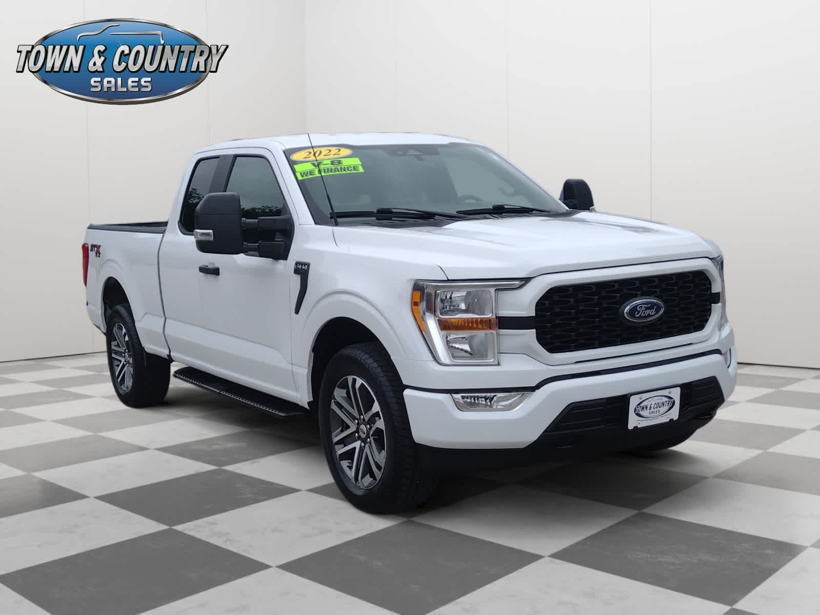 2022 Ford F-150 XL's photo