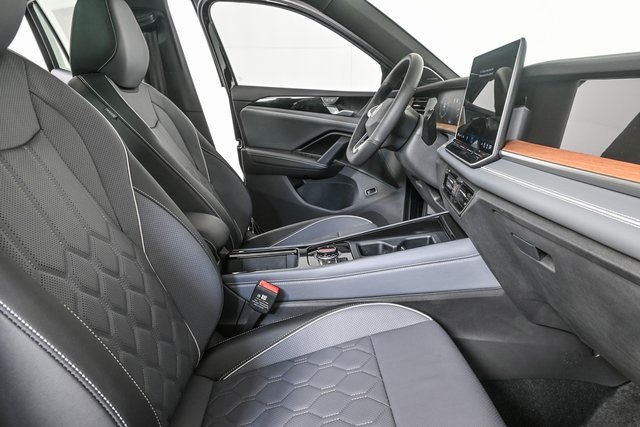 2025 Volkswagen Tiguan SEL R-Line Black photo 22