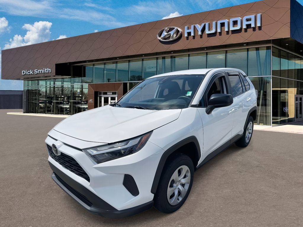 2024 Toyota RAV4 LE photo 2