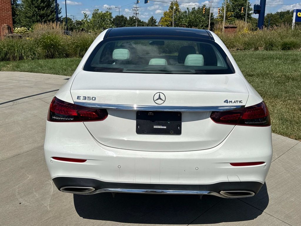 2021 Mercedes Benz E 350 4MATIC photo 4