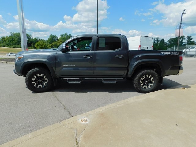 2022 Toyota Tacoma TRD Off-Road photo 4