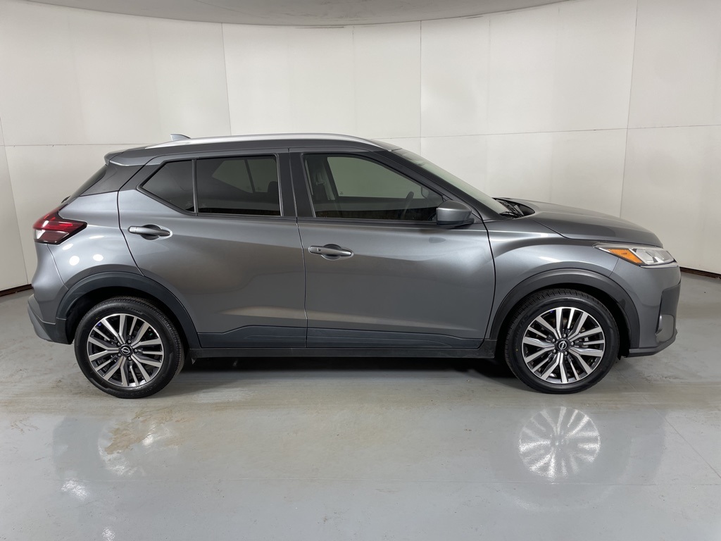2024 Nissan Kicks SV photo 8