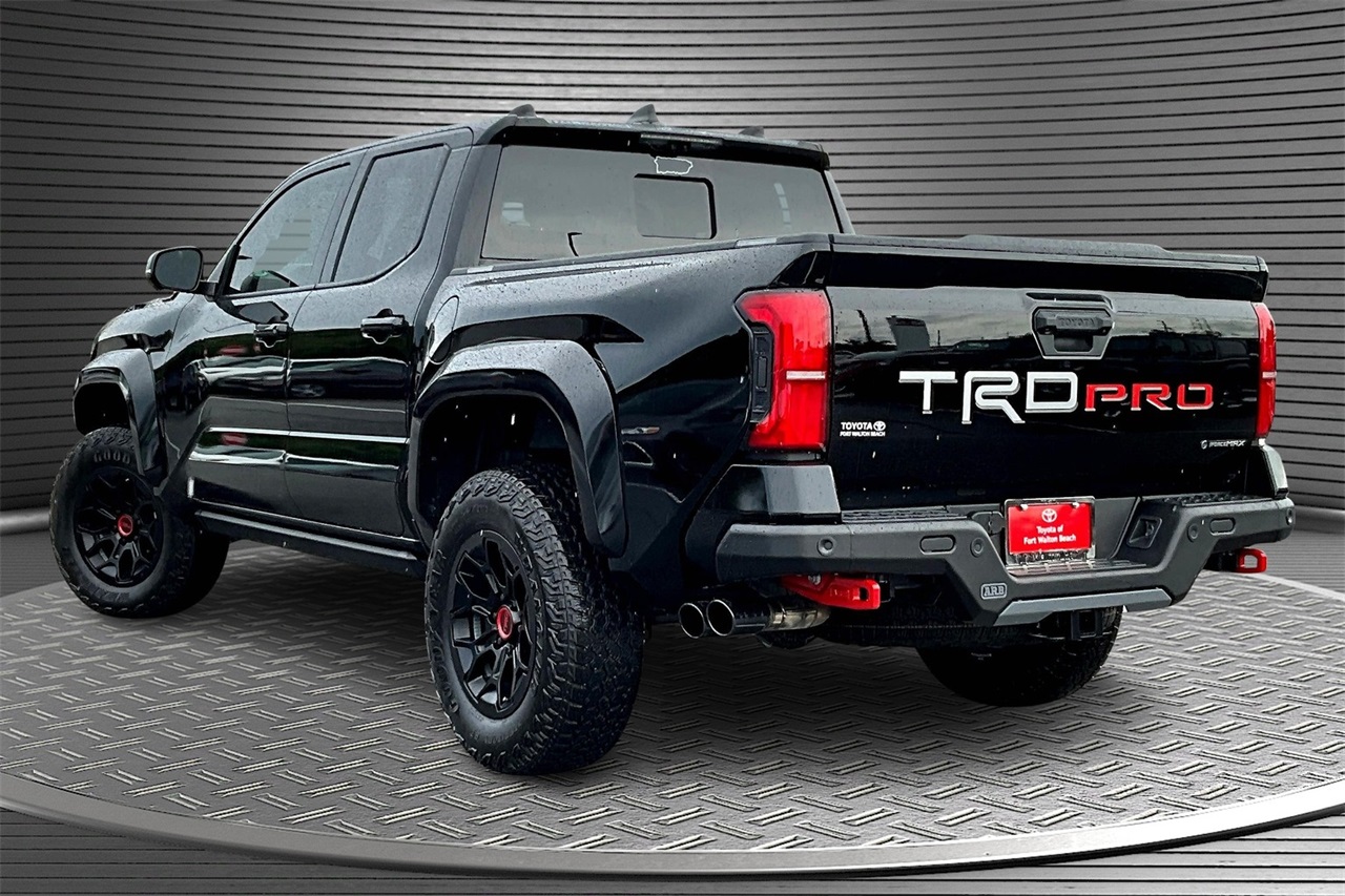 2025 Toyota Tacoma TRD Pro 4x4 photo 4