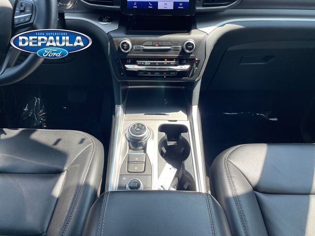 2020 Ford Explorer XLT photo 12
