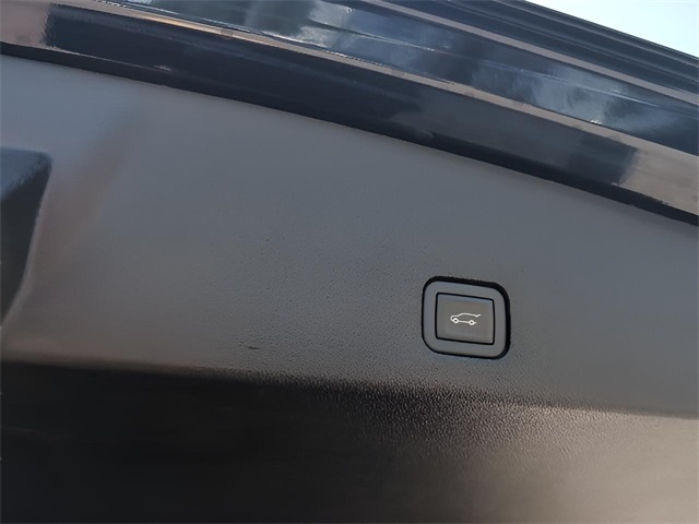 2024 Cadillac XT6 Premium Luxury photo 39