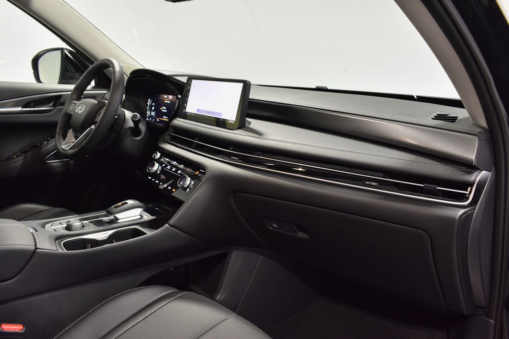 2026 Infiniti QX60 Luxe AWD photo 16