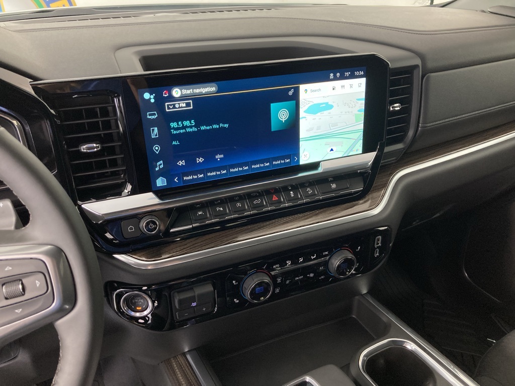 2026 Chevrolet Silverado 1500 LT photo 2