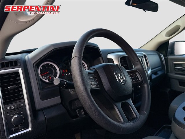2020 Ram 1500 Classic SLT photo 7