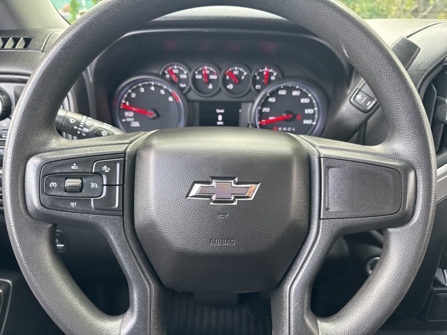 2023 Chevrolet Silverado 1500 Custom photo 24