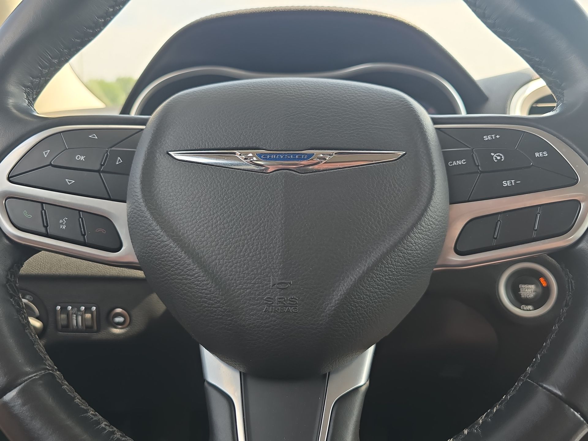 2022 Chrysler 300 Touring photo 45